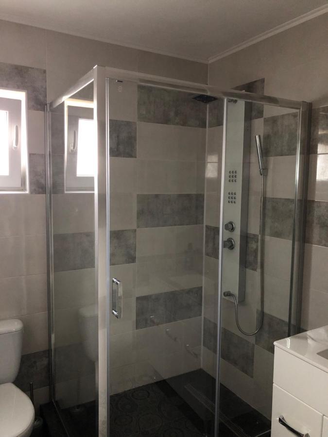 הוילה קורטאה דה ארגס Casa Eroilor מראה חיצוני תמונה