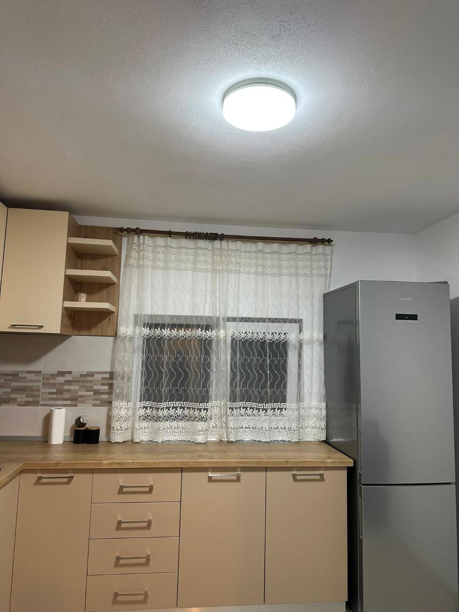 הוילה קורטאה דה ארגס Casa Eroilor מראה חיצוני תמונה